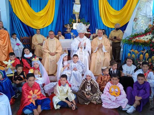 Celebración de Nuestra Señora del Rosario en Tovar