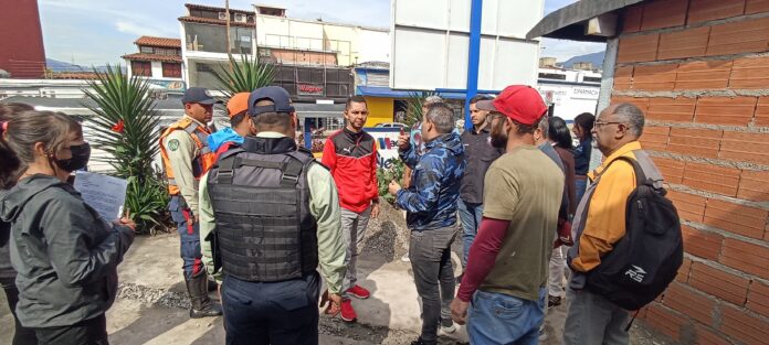 farmacia comunitaria en la calle 26