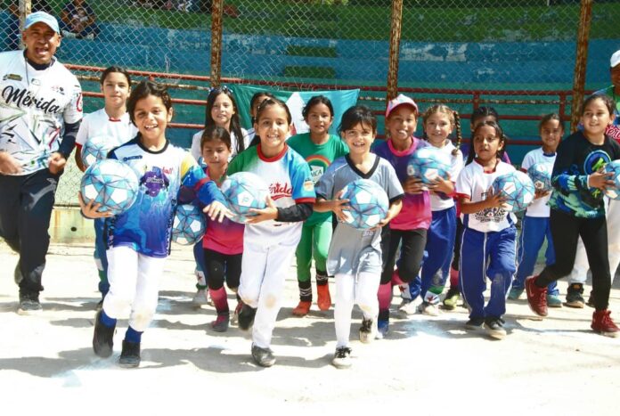 Kickingball merideño