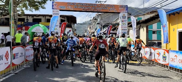 Vuelta a La Azulita 2025