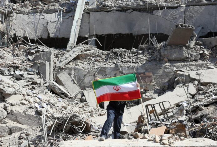 Continúan los ataques entre EE. UU. e Israel en Irán en medio de la escalada del conflicto