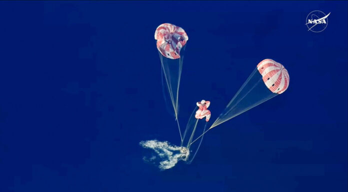 Ameriza en el Pacífico la cápsula tripulada de Artemis II con ayuda de paracaídas